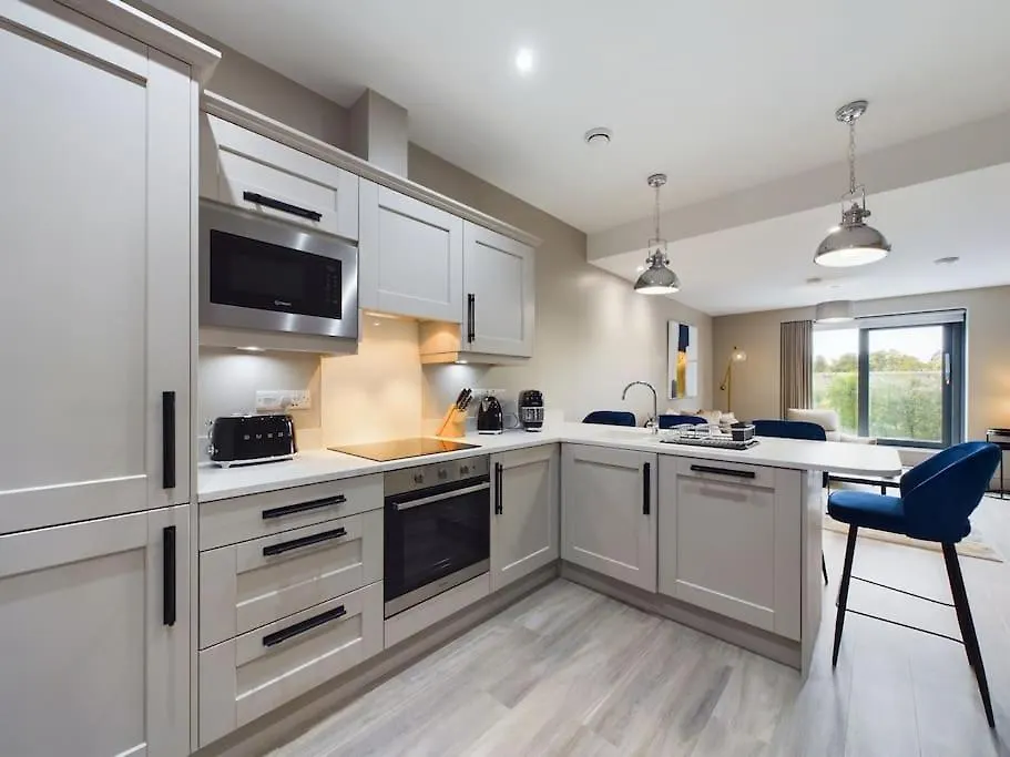 Marlborough Apartment On Lisburn Road By Lesley Belfast